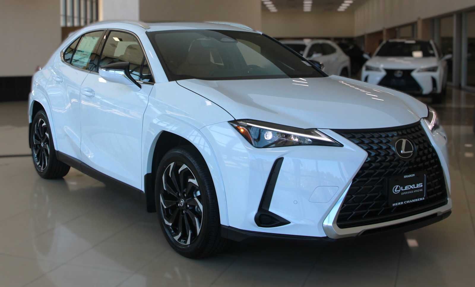 2026 LEXUS UX