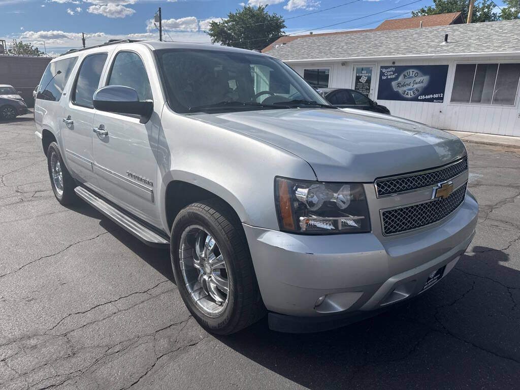 2010 CHEVROLET Suburban