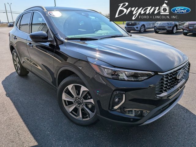 2023 FORD Escape