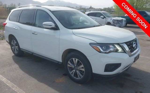 2020 NISSAN Pathfinder