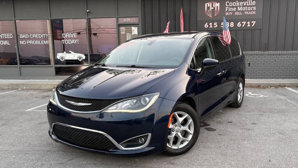 2017 CHRYSLER Pacifica