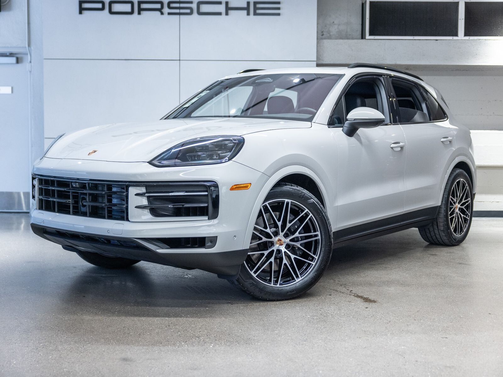 2026 PORSCHE Cayenne