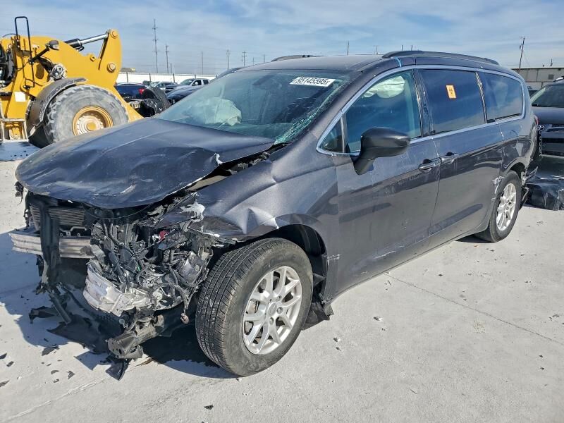 2020 CHRYSLER Voyager