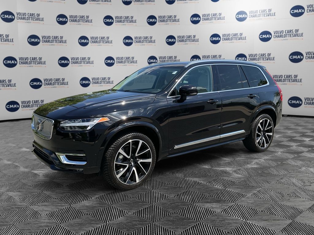 2023 VOLVO XC90