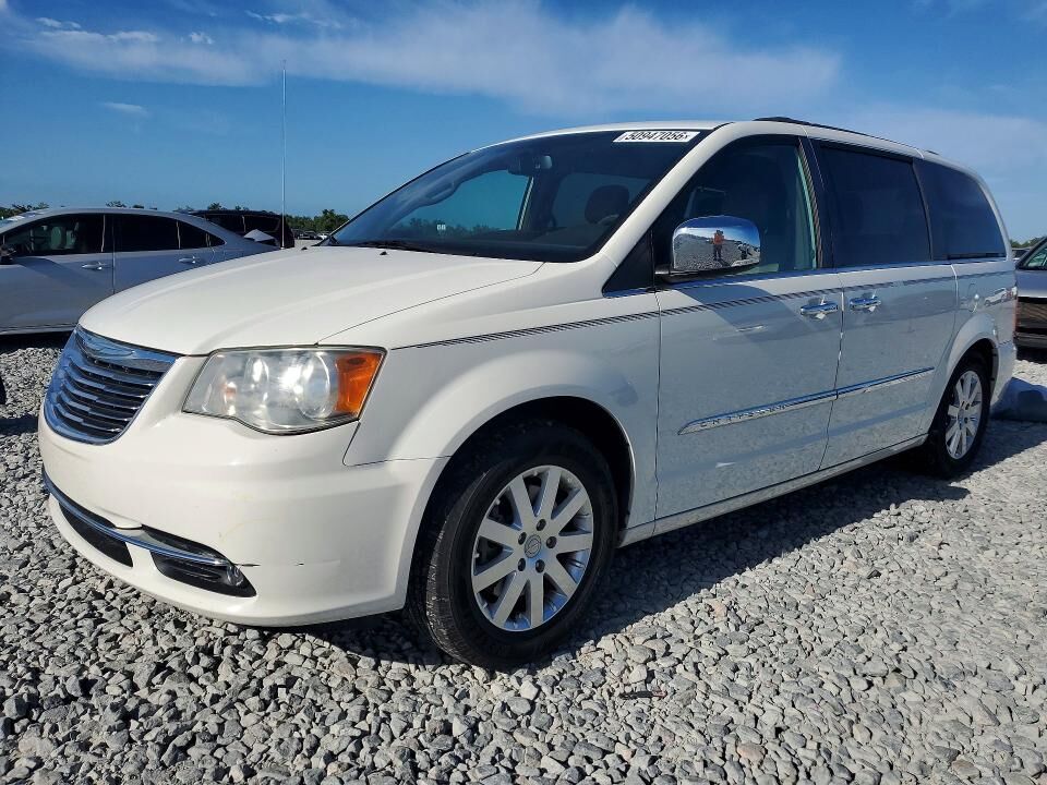 2012 CHRYSLER Town and Country