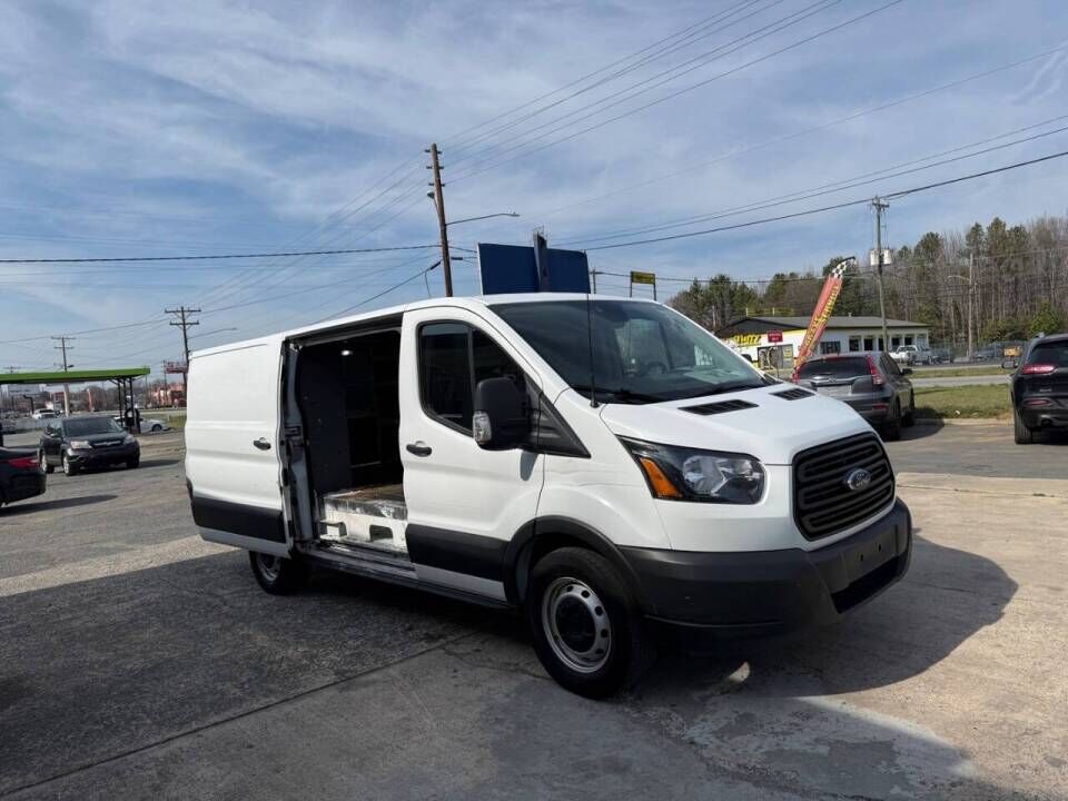 2019 FORD Transit