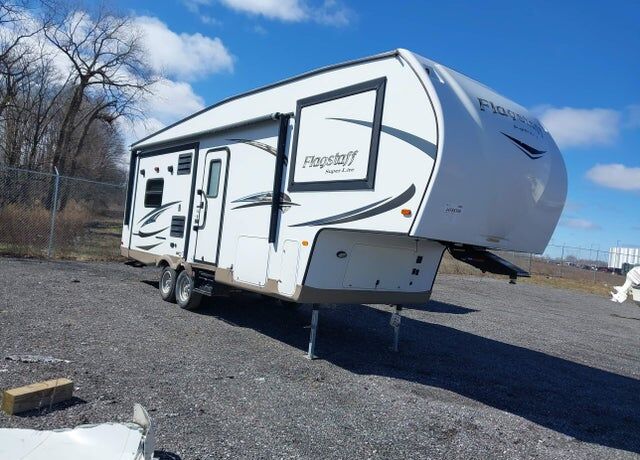 2017 FOREST RIVER Flagstaff Lite Weight Trailers