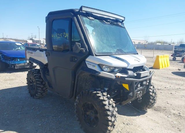 2019 CAN-AM Defender - CAB
