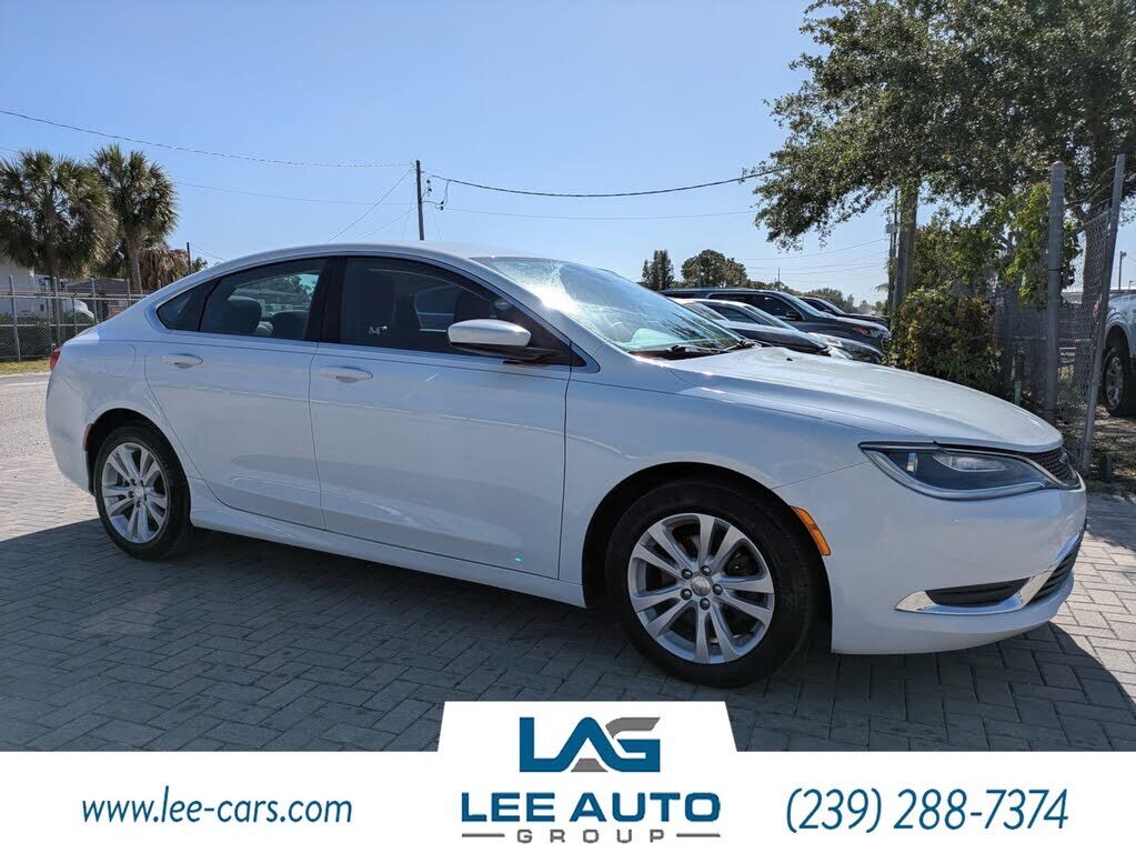 2016 CHRYSLER 200