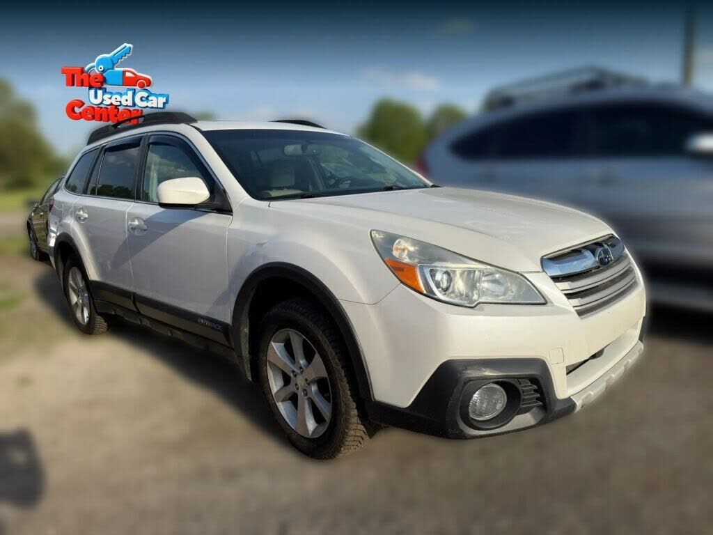 2013 SUBARU Outback