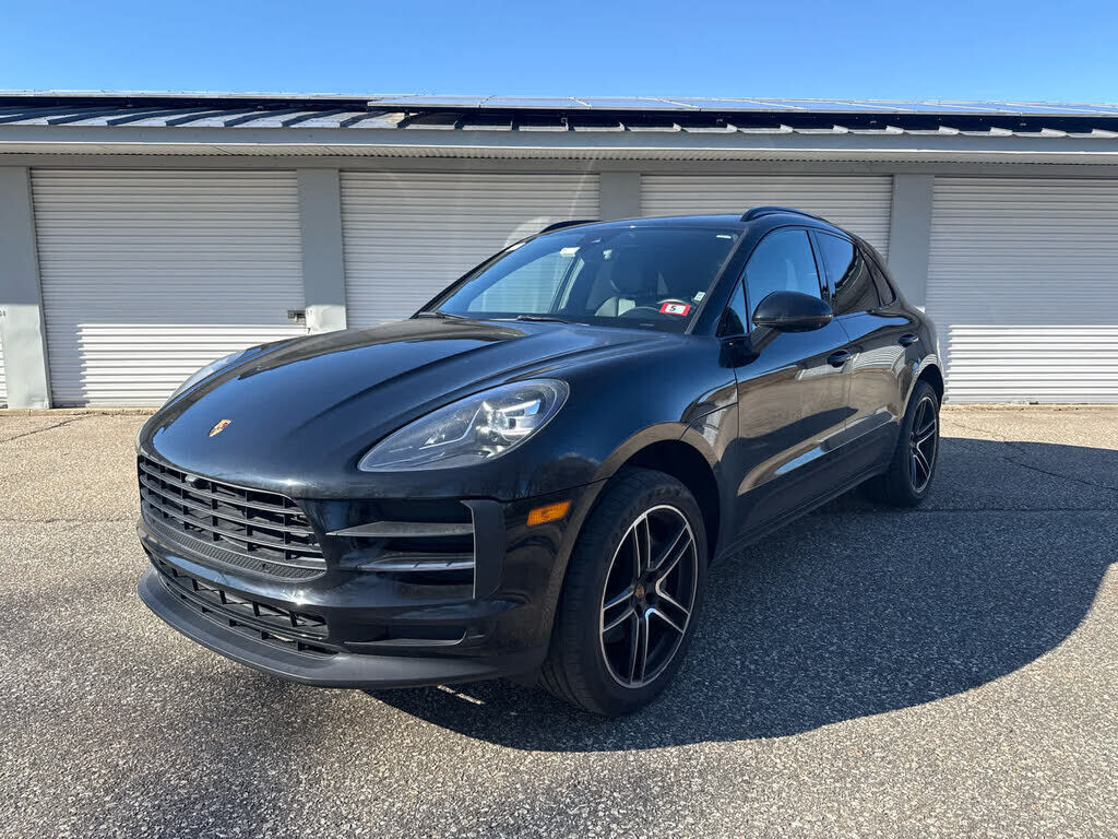 2021 PORSCHE Macan