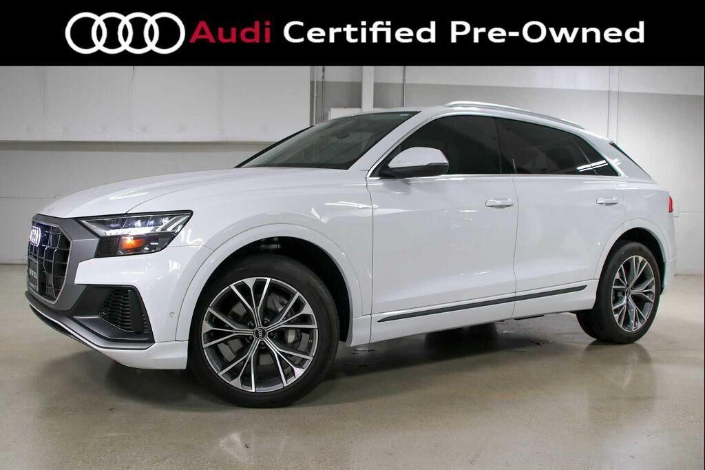 2023 AUDI Q8
