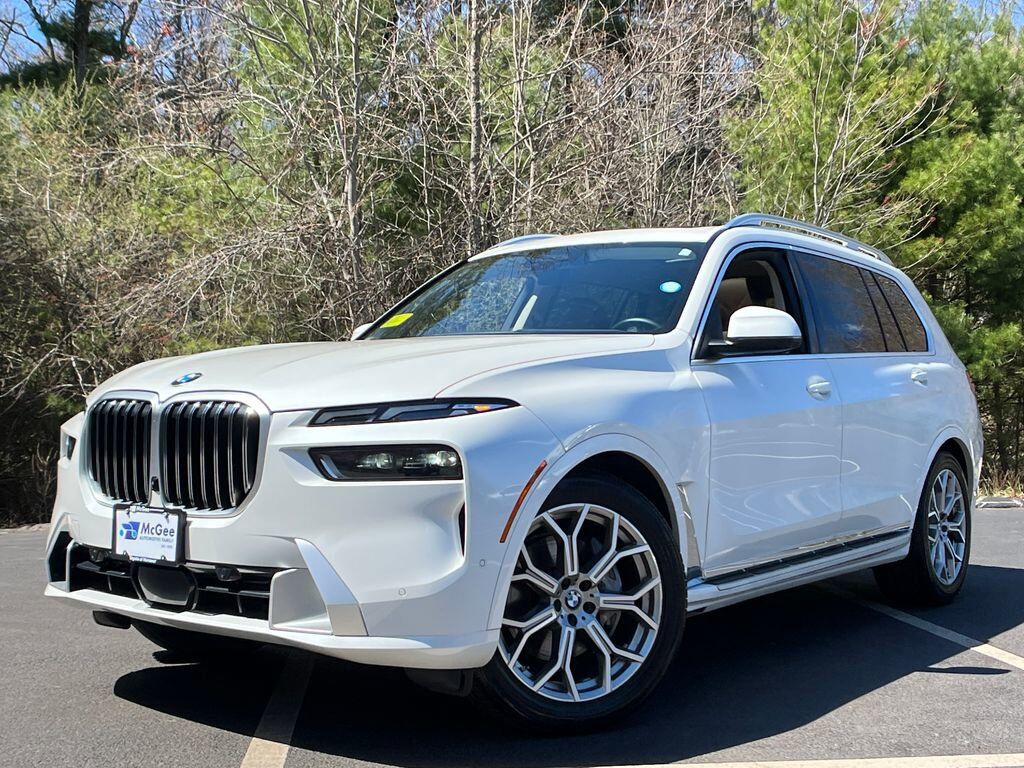 2023 BMW X7