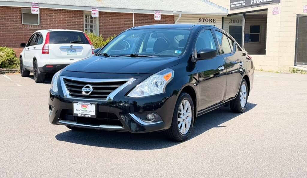 2017 NISSAN Versa