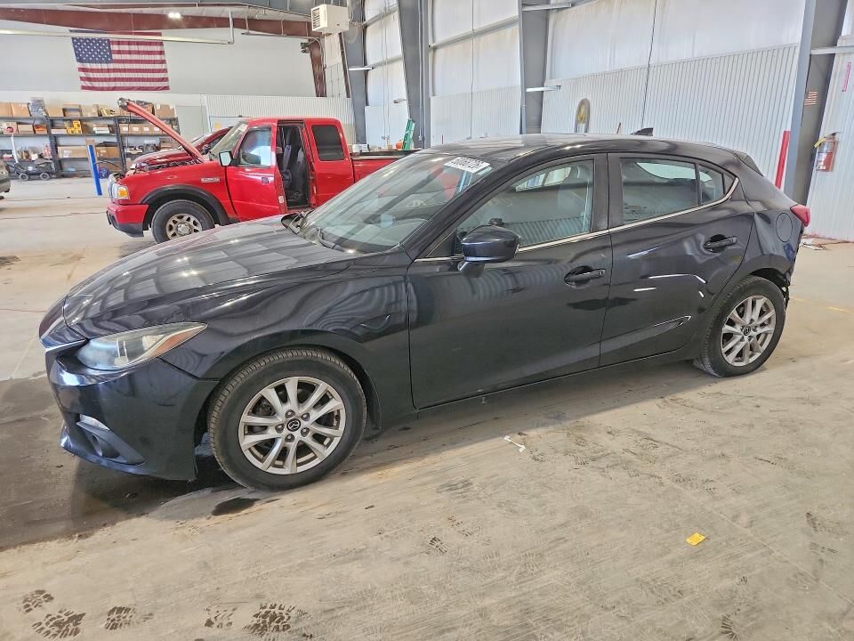 2016 MAZDA Mazda3