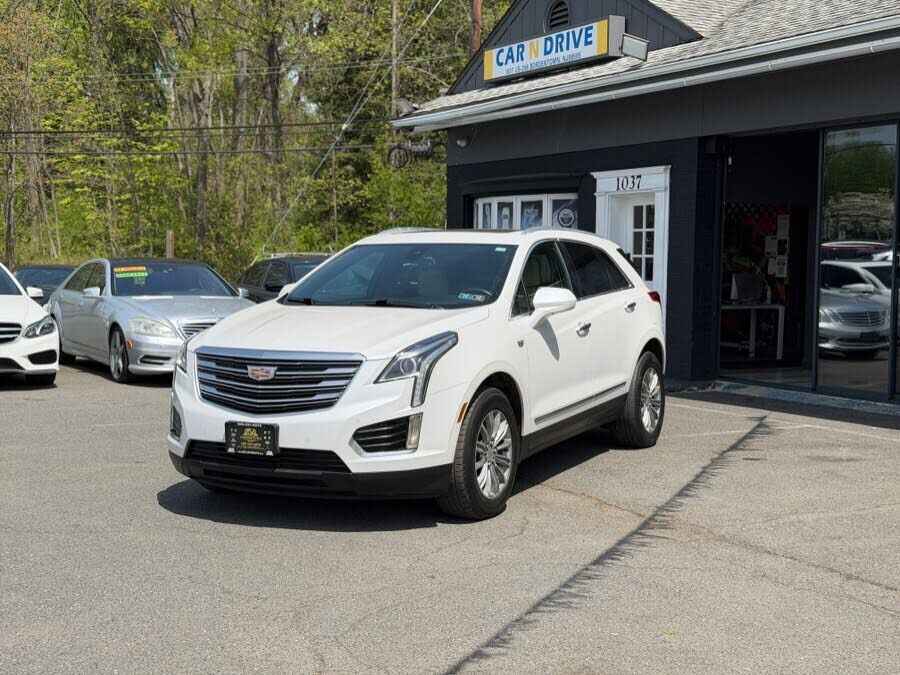 2017 CADILLAC XT5