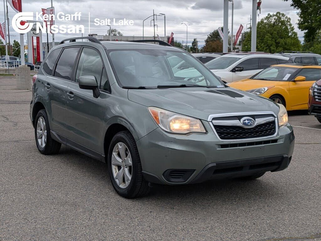 2015 SUBARU Forester