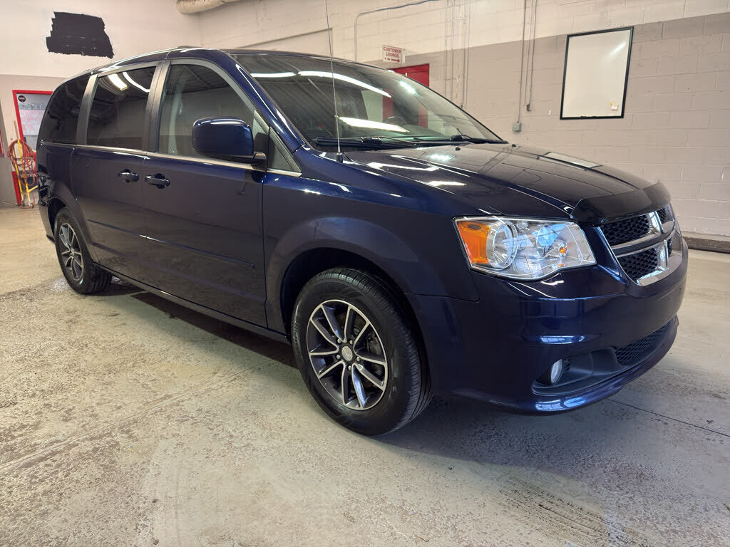 2017 DODGE Grand Caravan