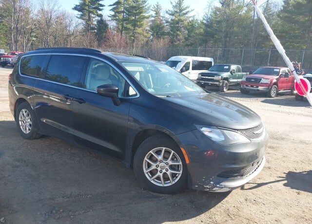 2021 CHRYSLER Voyager