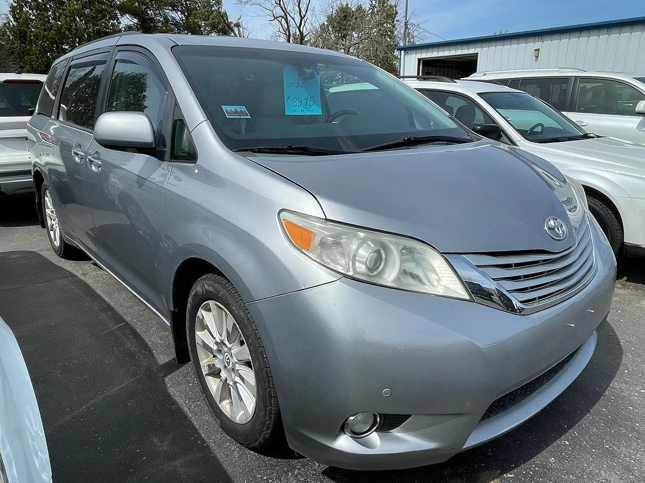 2012 TOYOTA Sienna