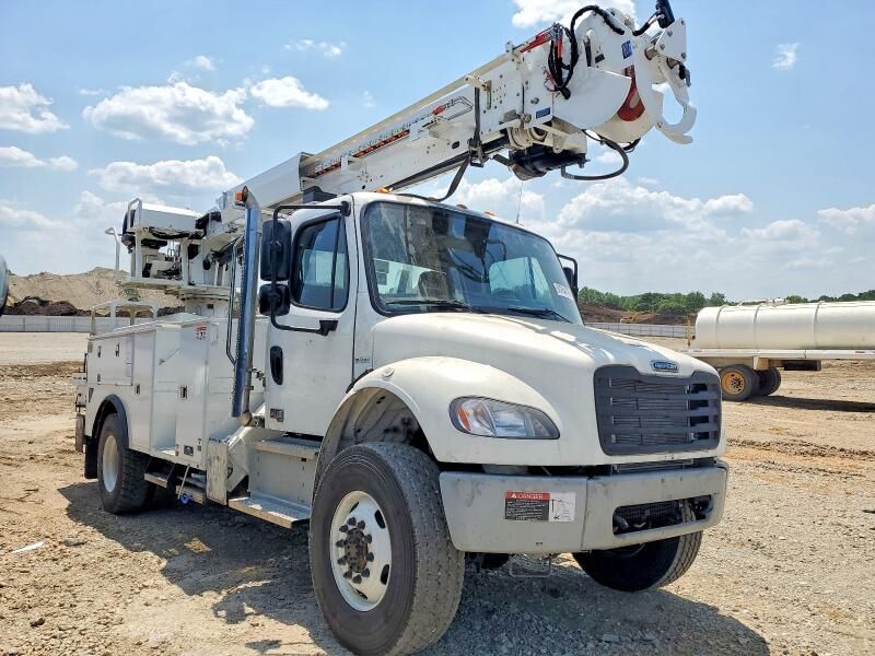 2025 FREIGHTLINER M2