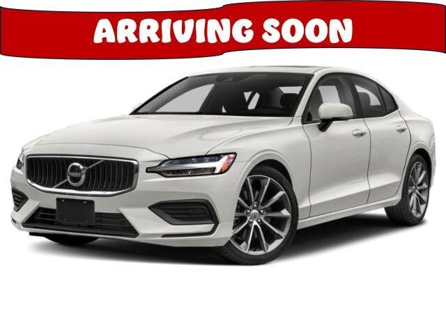 2022 VOLVO S60