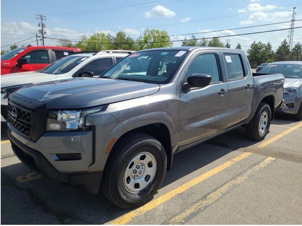 2022 NISSAN Frontier