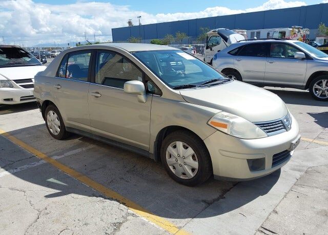 2008 NISSAN Versa
