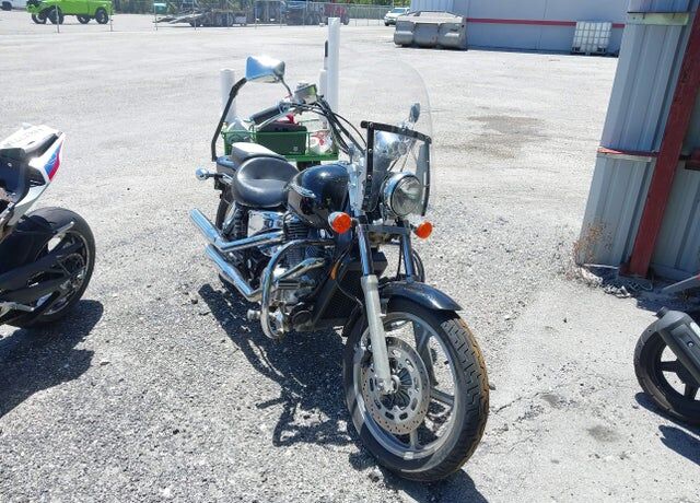 2004 HONDA VT1100C