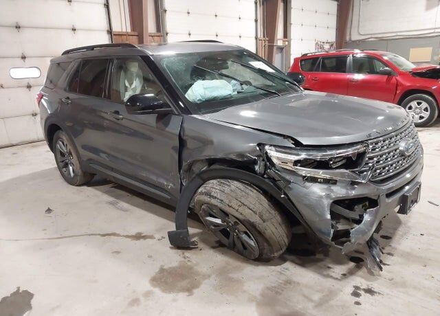 2022 FORD Explorer
