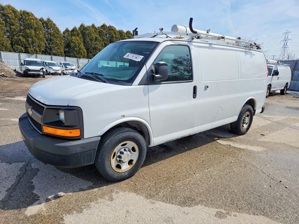2013 CHEVROLET Express