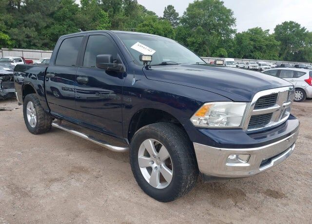 2012 DODGE Ram