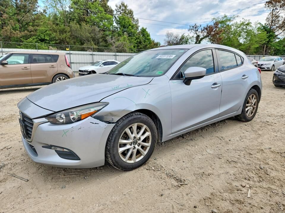 2017 MAZDA Mazda3