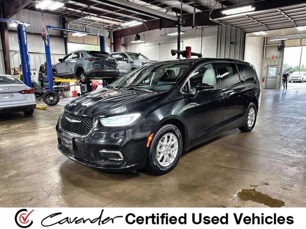 2023 CHRYSLER Pacifica
