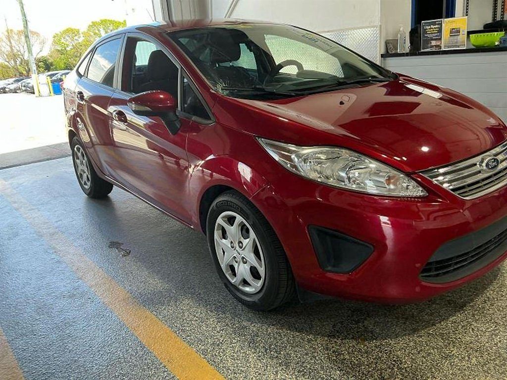2013 FORD Fiesta