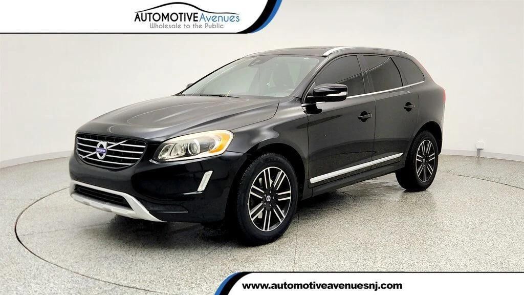 2017 VOLVO XC60