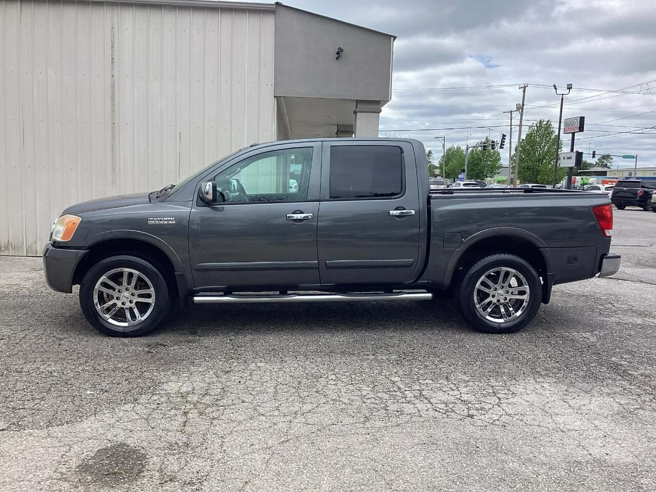 2012 NISSAN Titan
