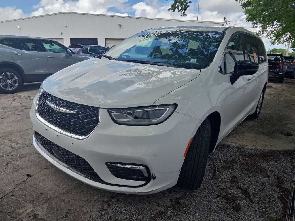 2025 CHRYSLER Pacifica