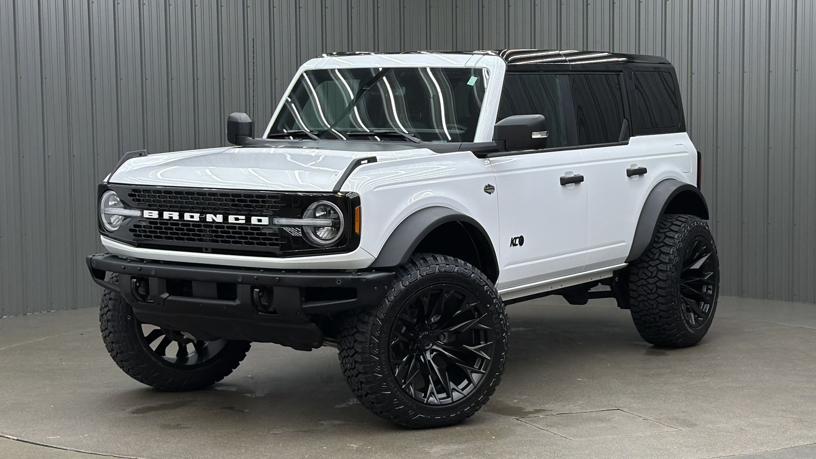 2024 FORD Bronco