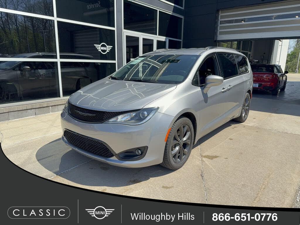2020 CHRYSLER Pacifica