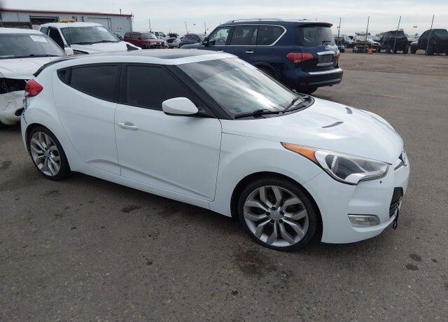 2012 HYUNDAI Veloster