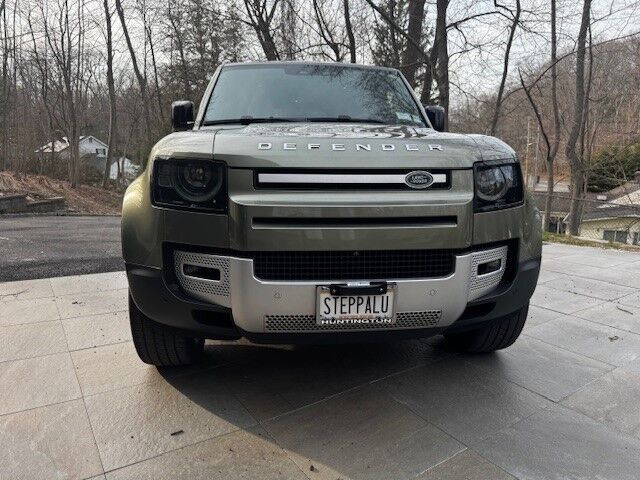 2024 LAND ROVER Defender