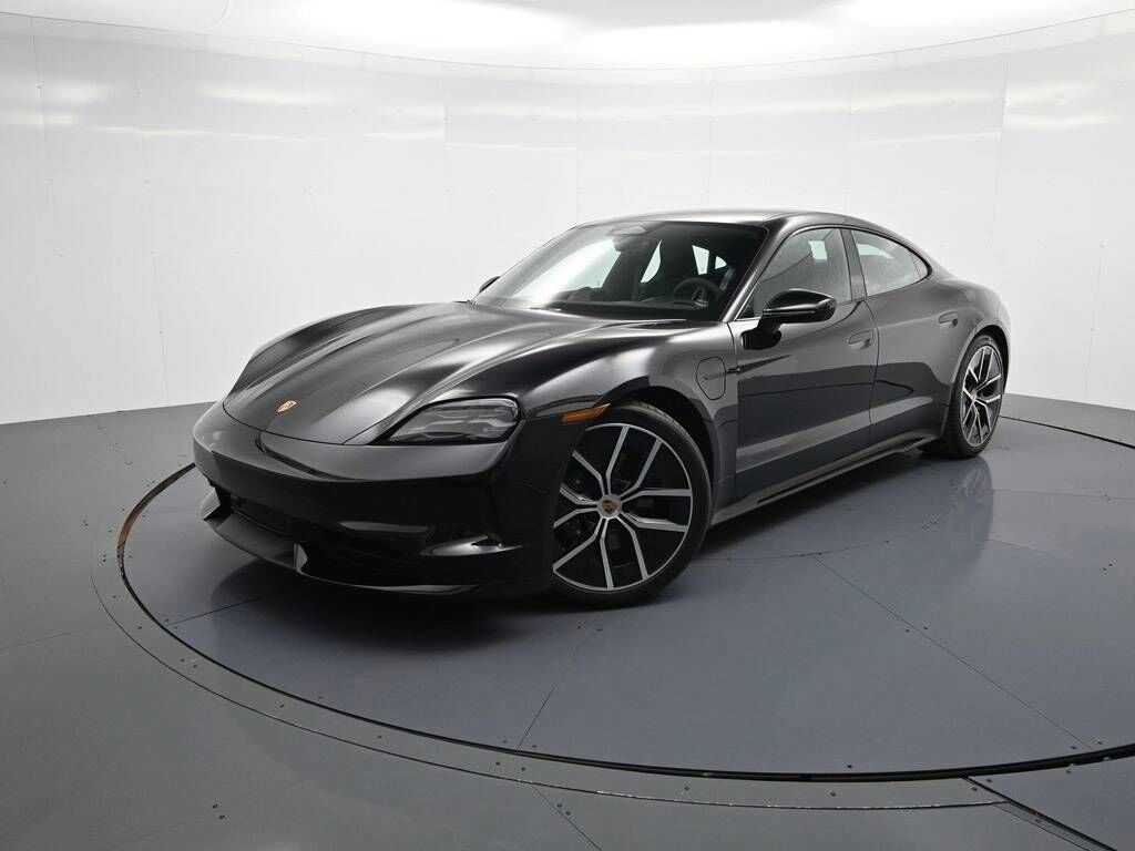2026 PORSCHE Taycan