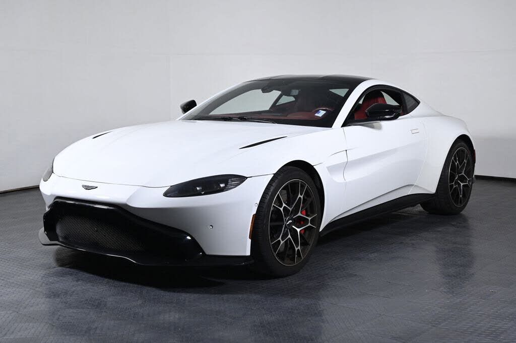2022 ASTON MARTIN Vantage