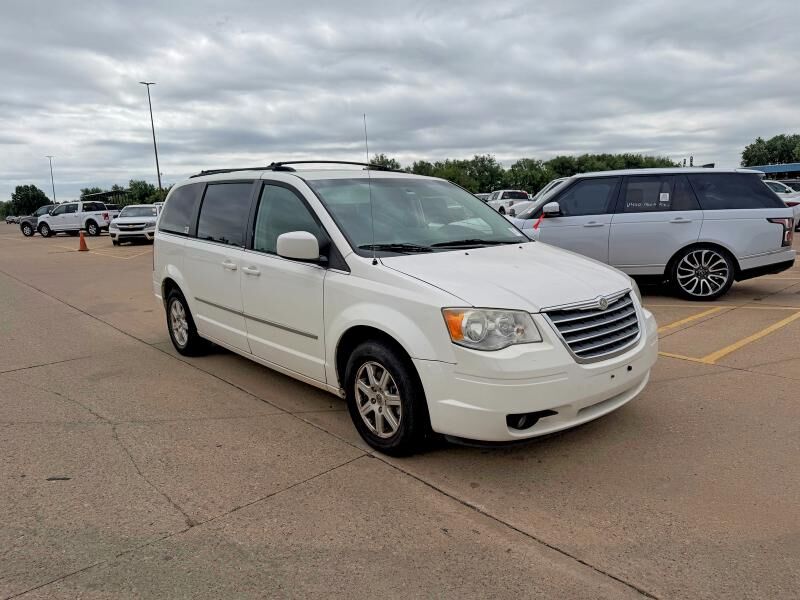 2010 CHRYSLER Town and Country