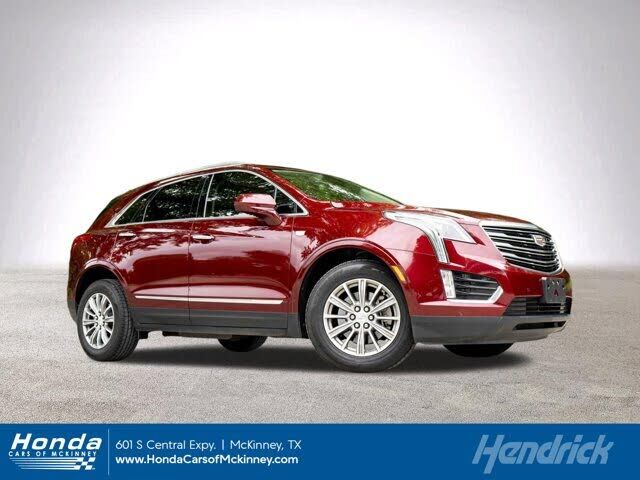 2017 CADILLAC XT5