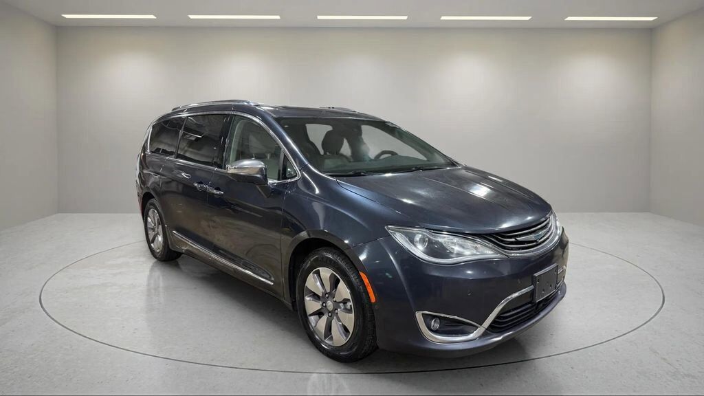 2019 CHRYSLER Pacifica