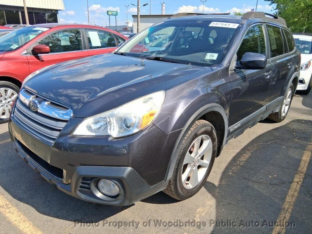 2013 SUBARU Outback
