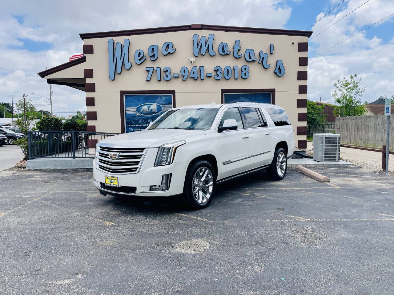 2016 CADILLAC Escalade