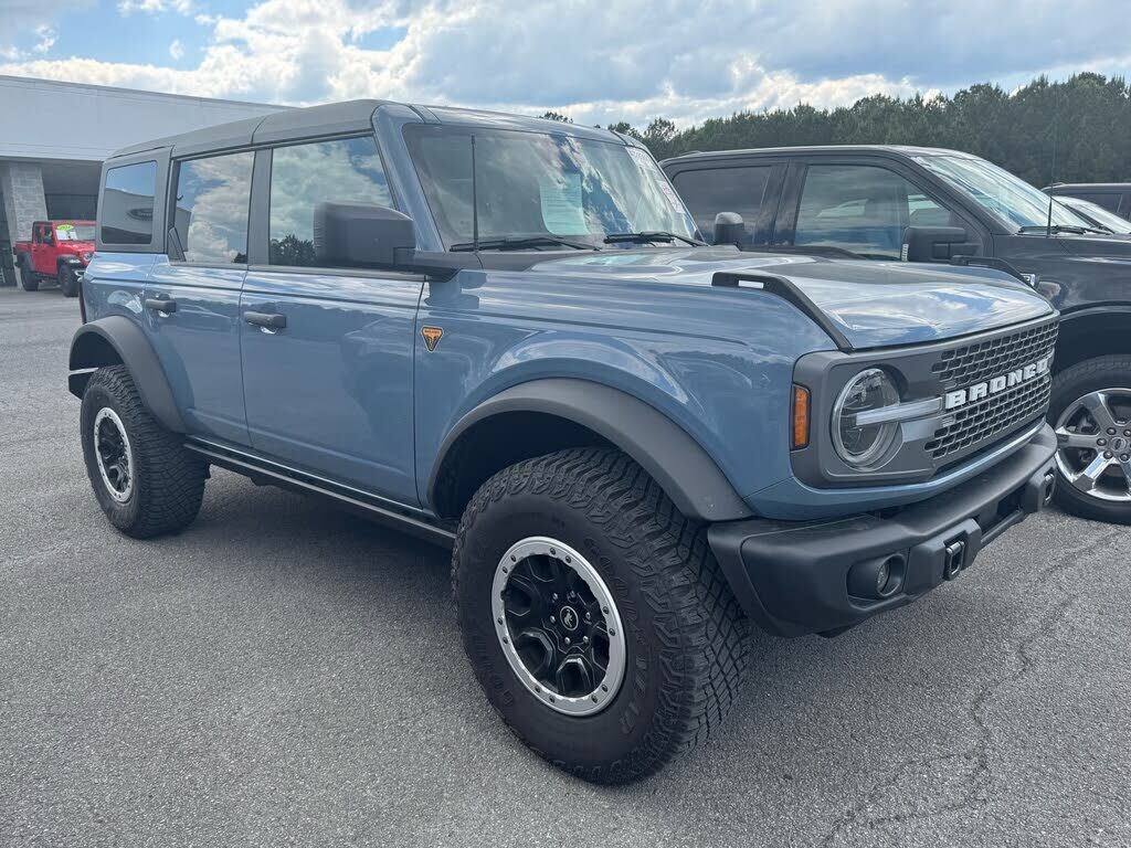 2023 FORD Bronco